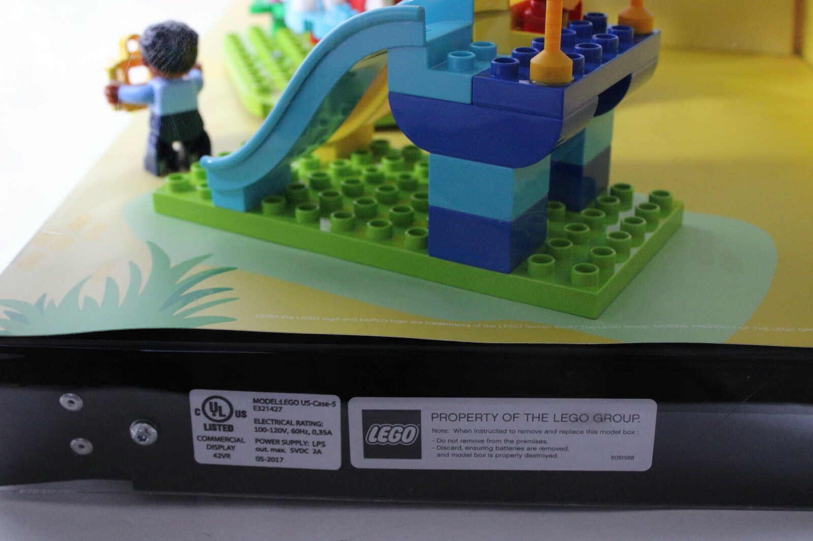 Toys R Us Exclusive LEGO Duplo My Town Retail Display Sign 10841 Figures Set