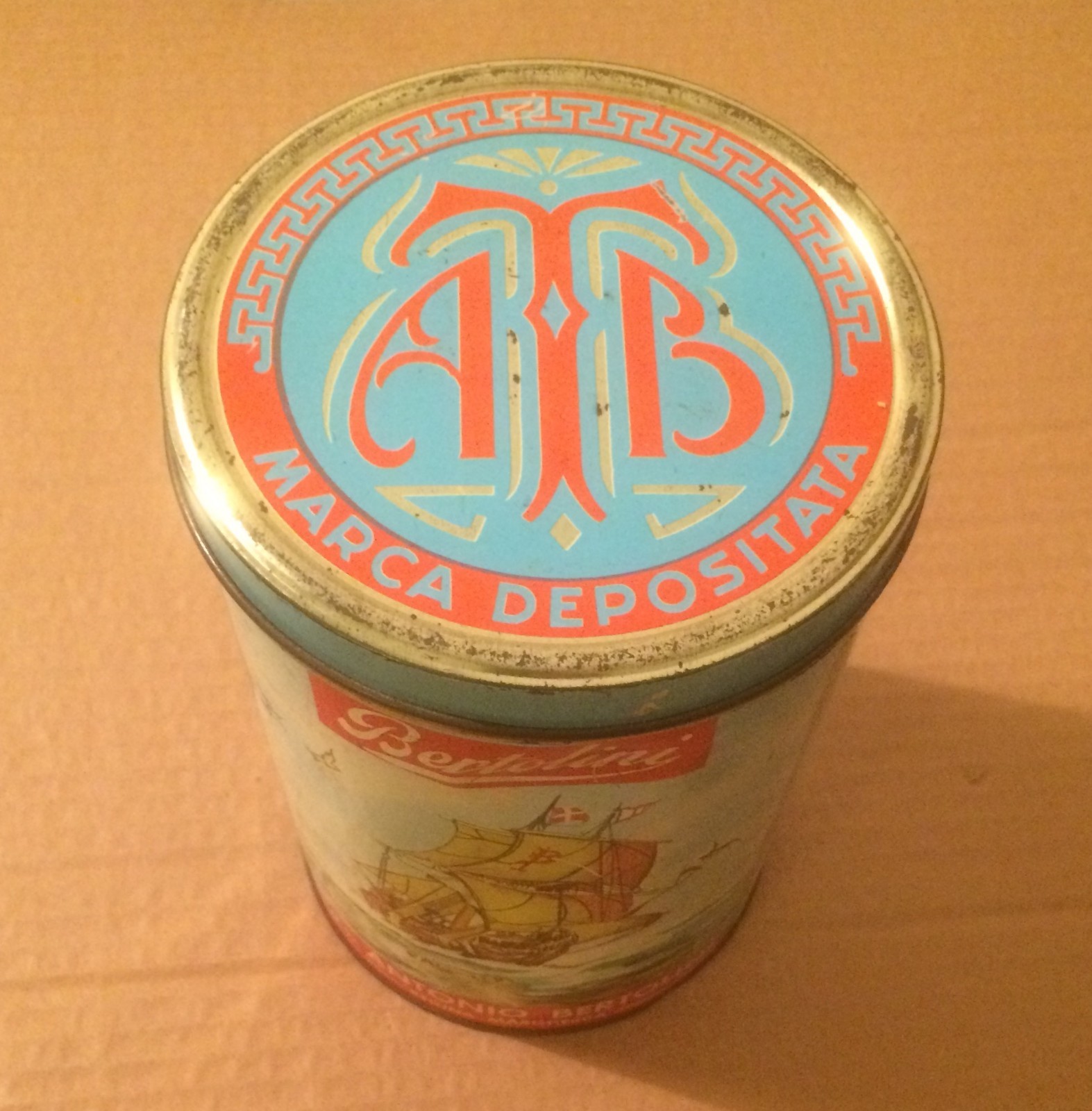 TURIN-QUEEN DAISY-YEAST-SPICES-SUK-ADVERTISING BOX