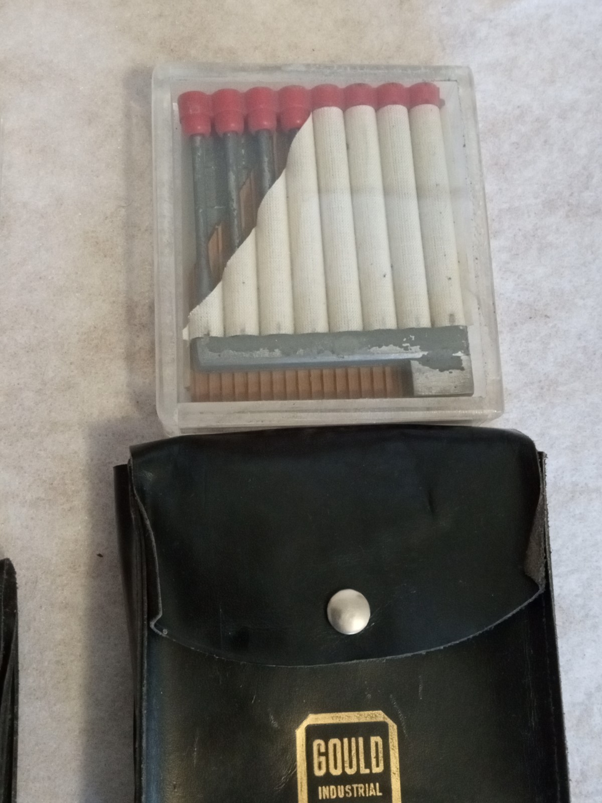 Vintage GOULD Industrial Clear battery Cell Display In Pouches