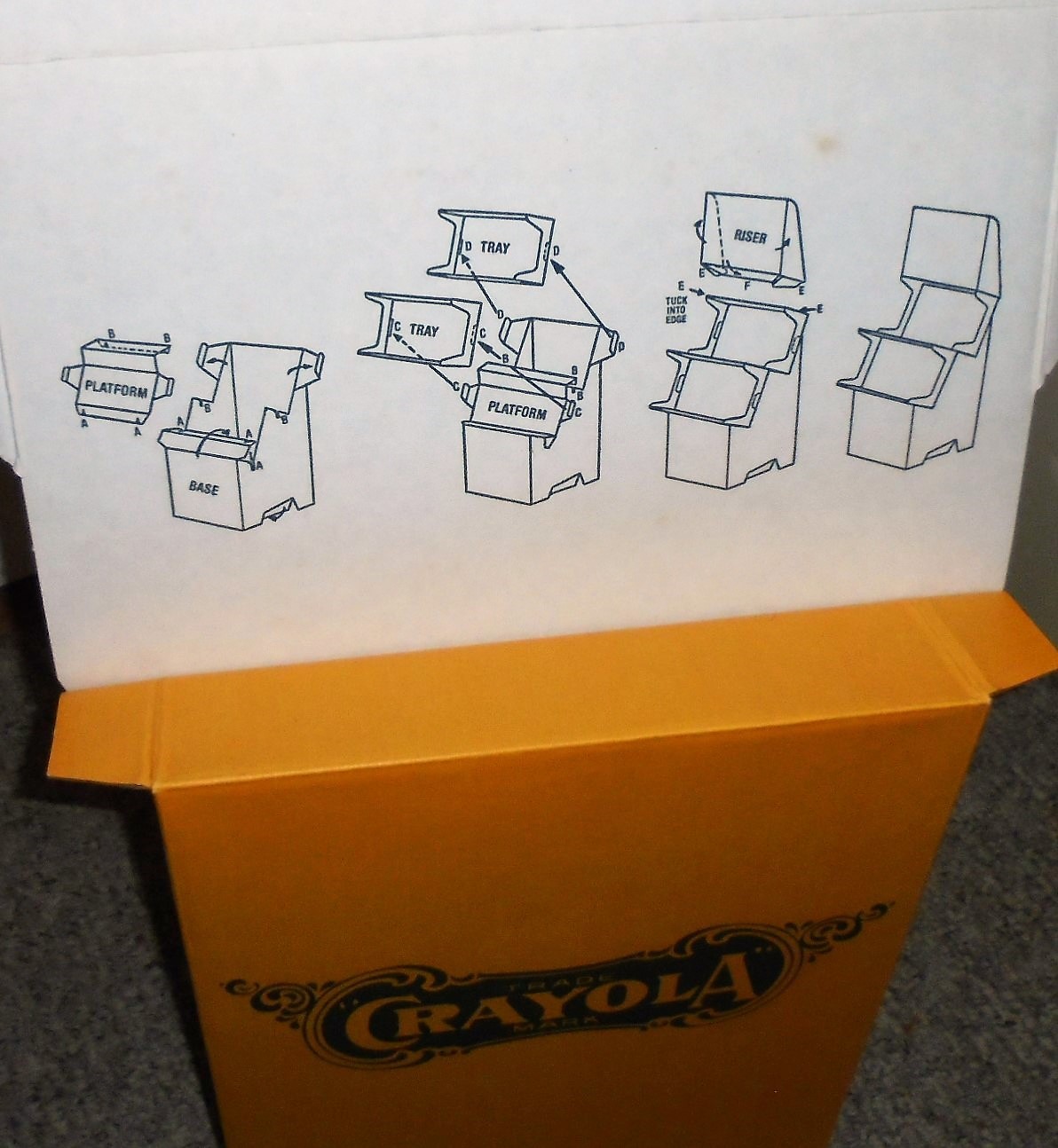 Crayola Collectible Holiday Tin Ornament Bear 64 Crayons Box Store Display 1992