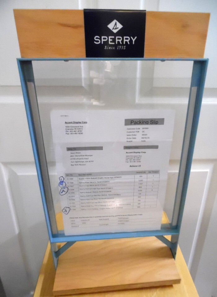 SPERRY Shoes GRAPHICS Holder,opens fm both sides,11×14 graphics, 21″tall, heavy