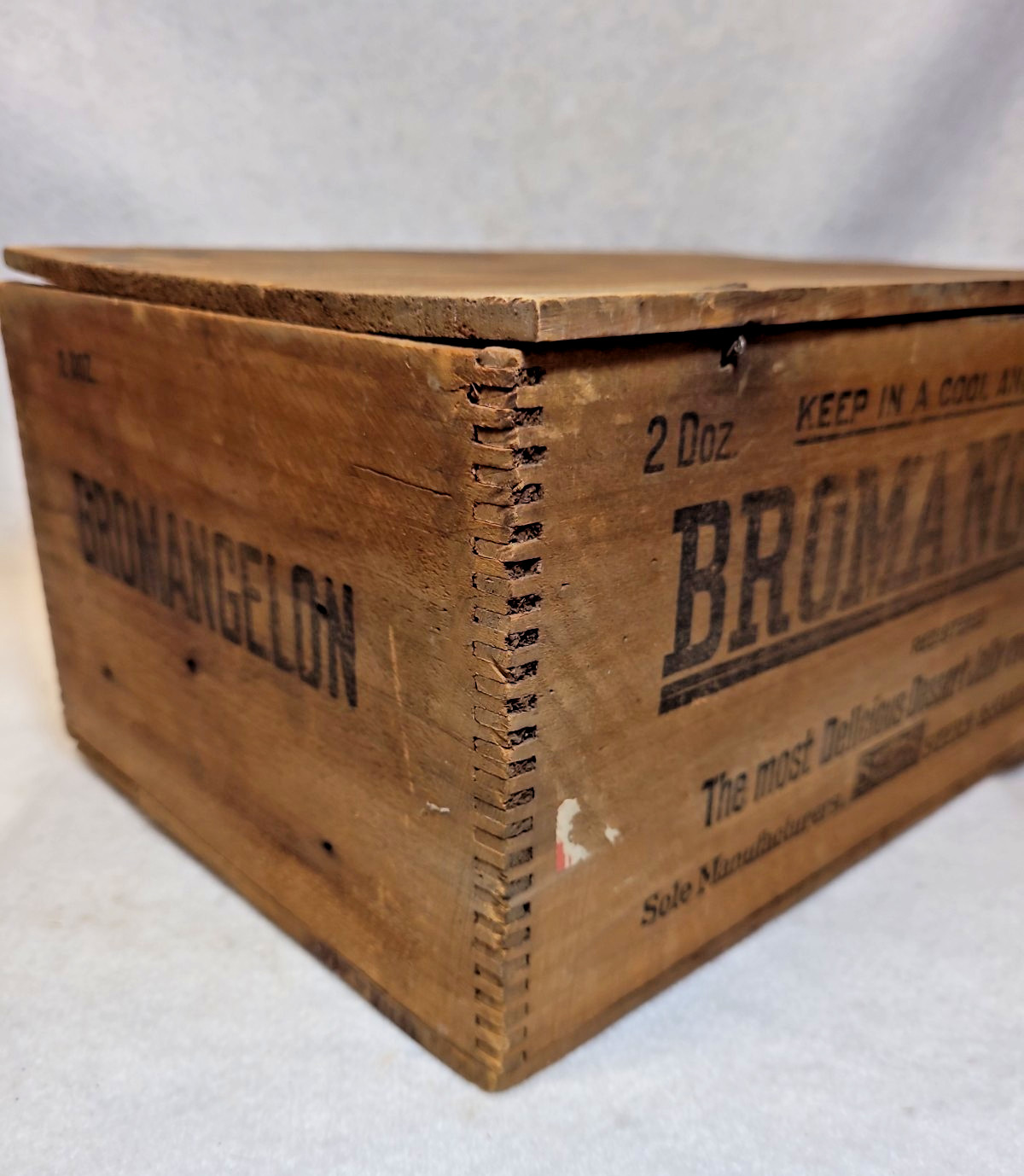 Antique Bromangelon Jelly Wooden Box Crate Stern & Saalberg Vintage Advertising