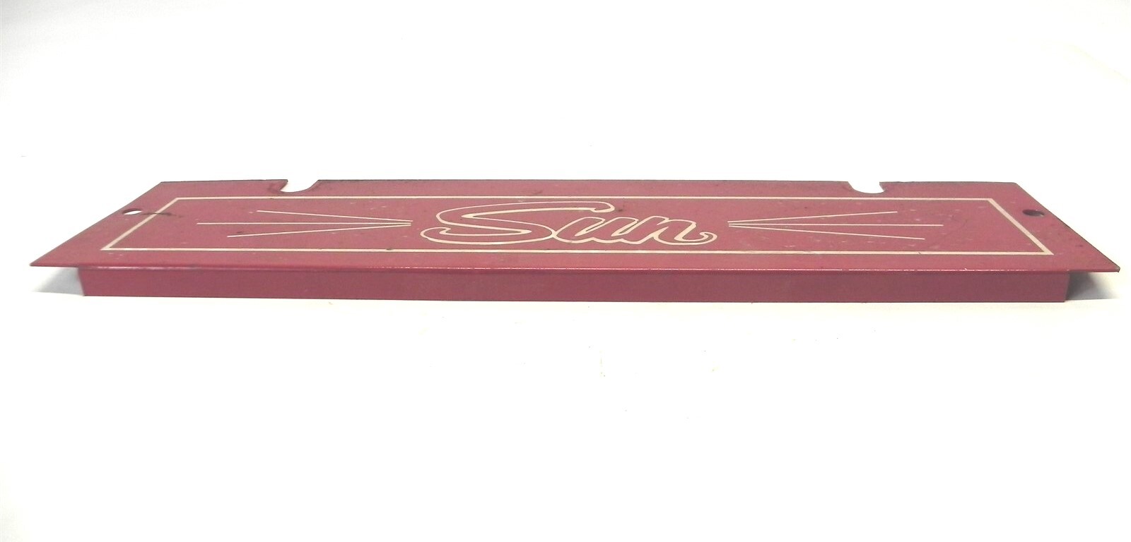 VINTAGE SUN AUTOMOTIVE TOOL DISPLAY METAL NAMEPLATE 15.5″x4″ PRE-OWNED USED