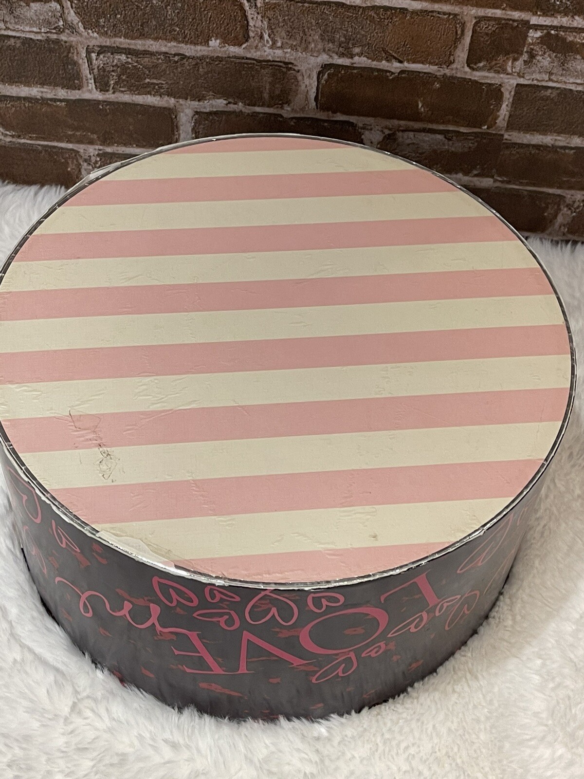 VICTORIA’S SECRET HAT BOXES DISPLAY PROPS PINK STRIPED BLACK STRIPED RARE SET