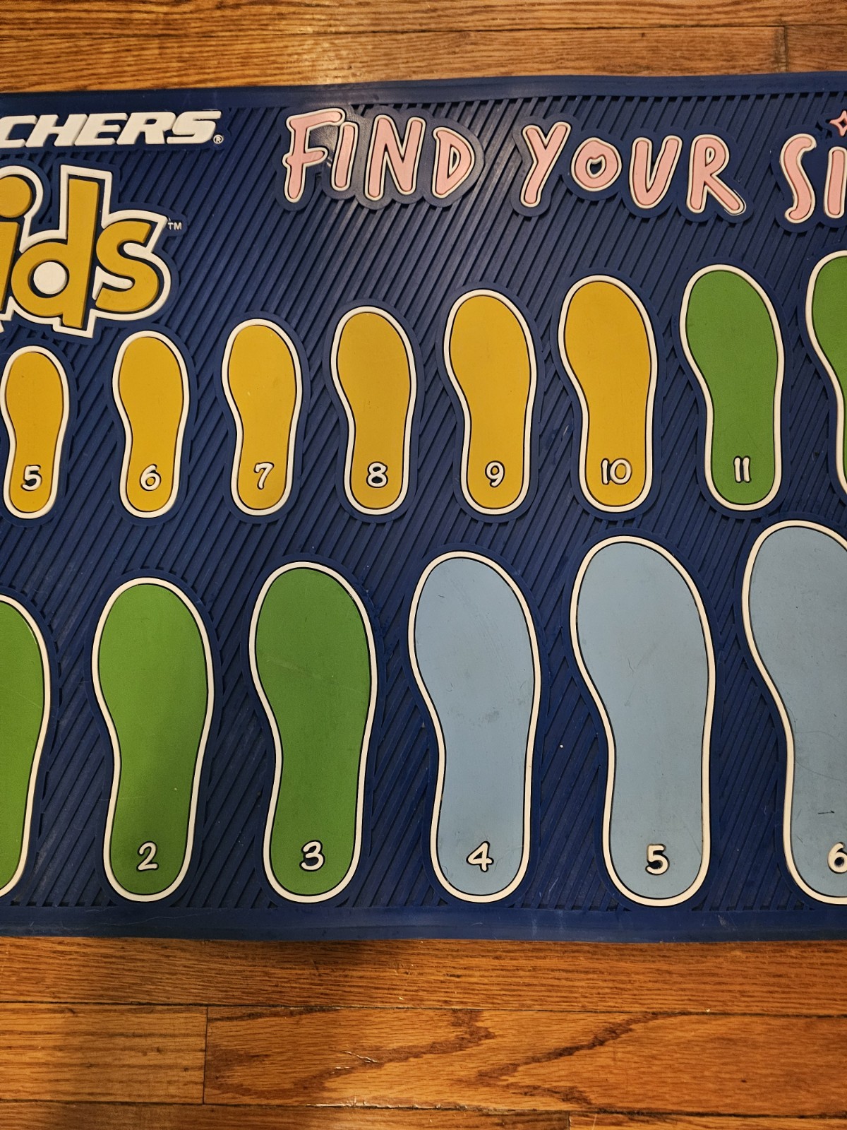 Older Sketchers Kids Shoes Find Your Size Shoe Mat/Chart VHTF Store Display