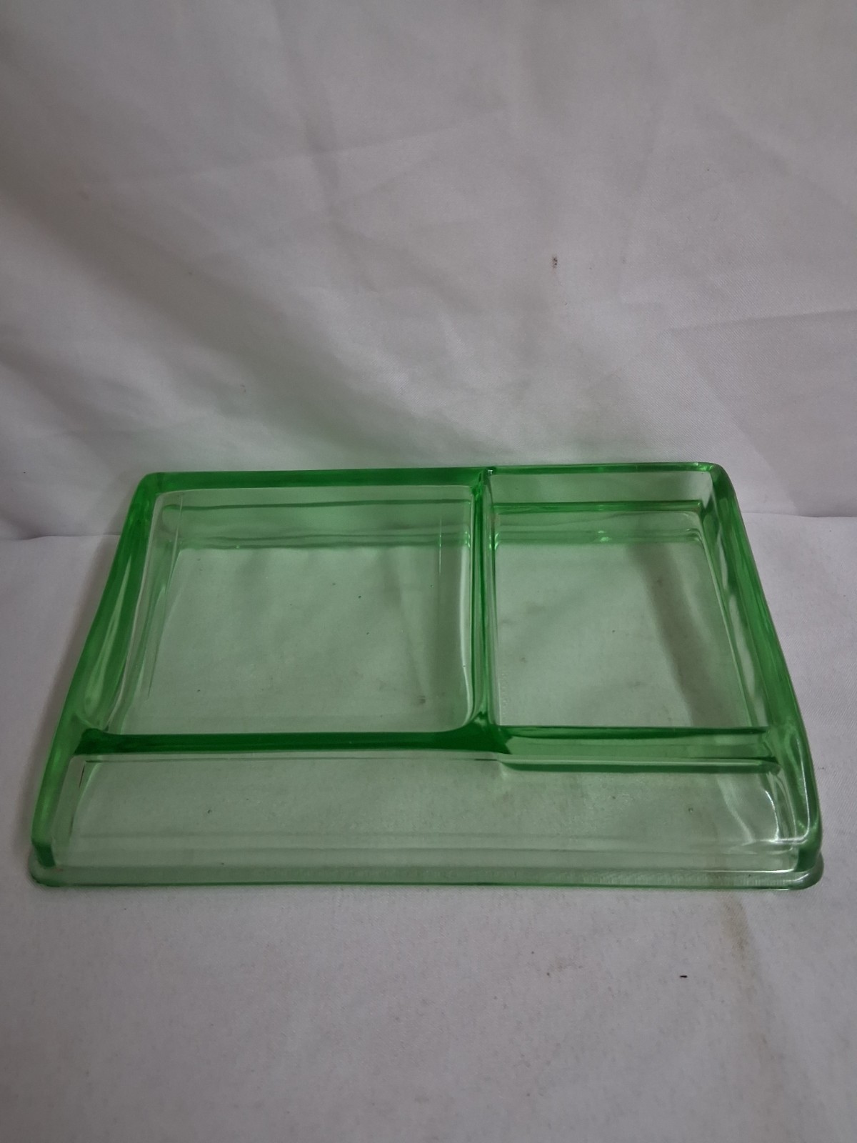 Clarks Teaberry Gum Display Tray Uranium Glass