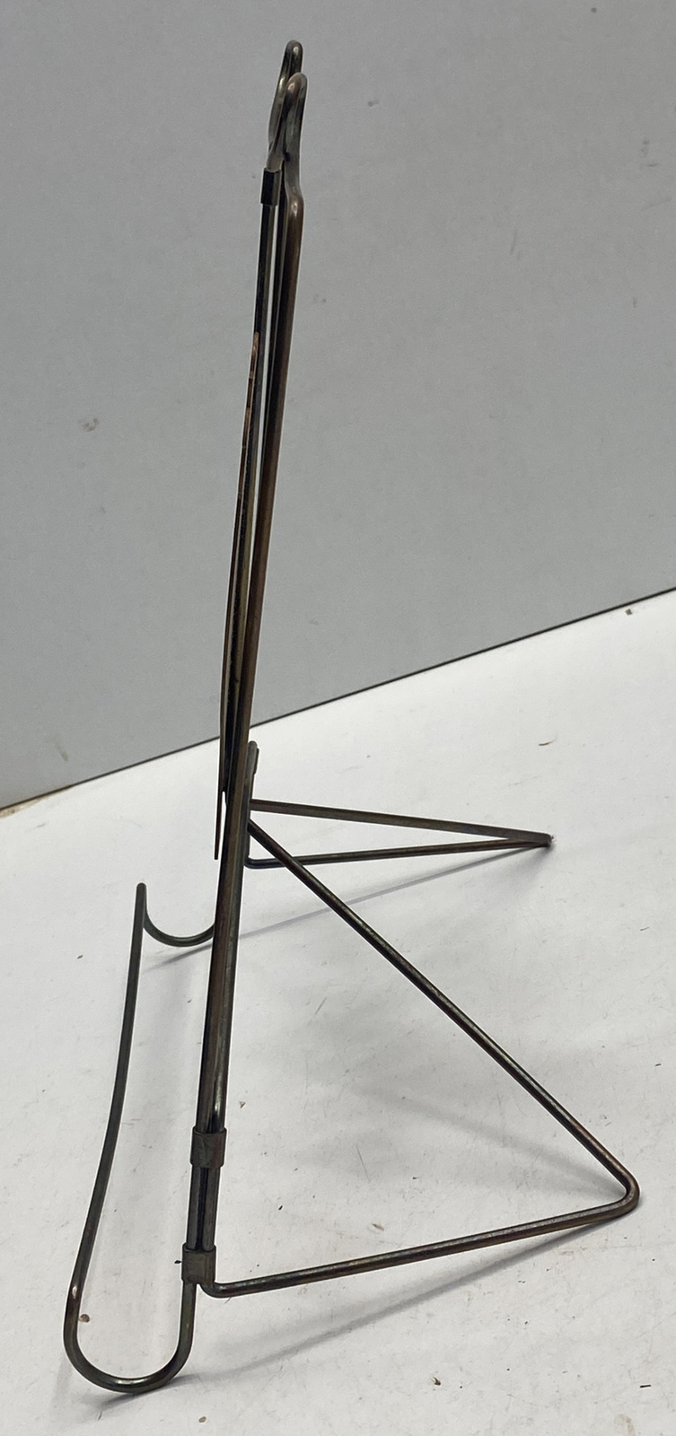 Vintage 11.5” NEWSPAPER Counter Top Rack ROOSTER CHICKEN Brass