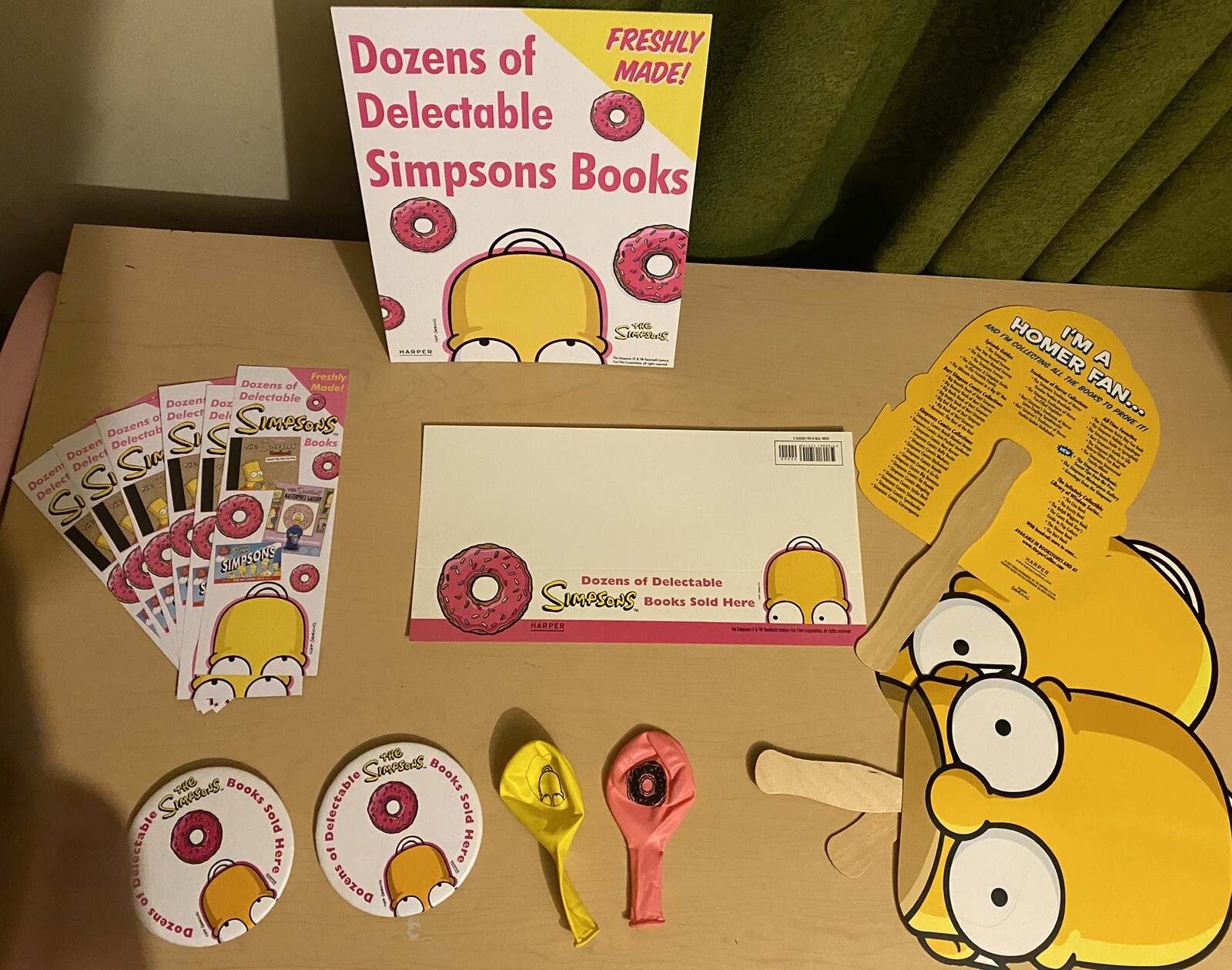 Unused Harper Bookstore Simpsons Promotional Display PINS Balloons Fans Bookmark