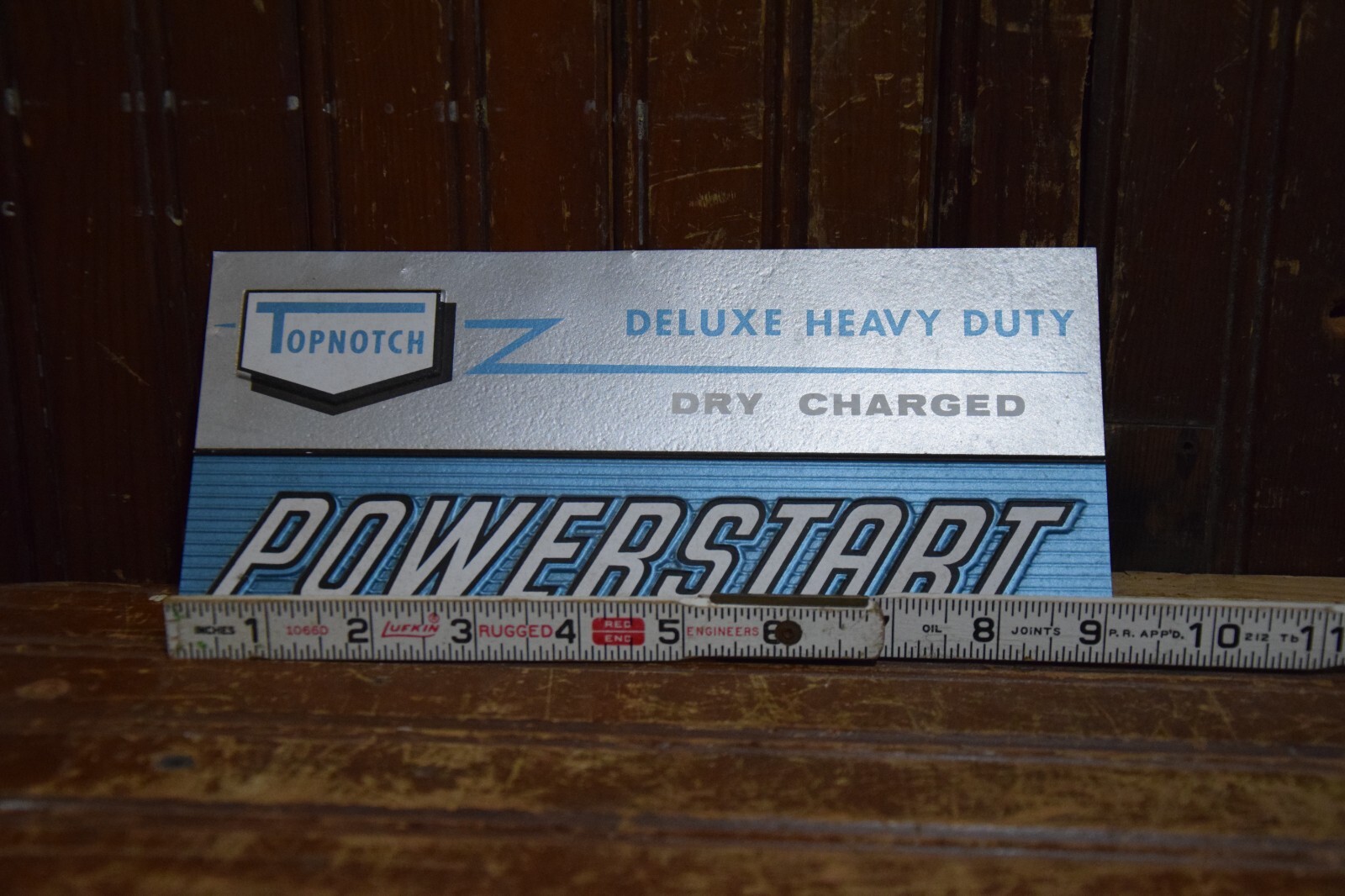 POWERSTART TOPNOTCH HEAVY DUTY DRY BATTERY EMBOSSED METALLIC DEALER SIGN 4″ x 9″