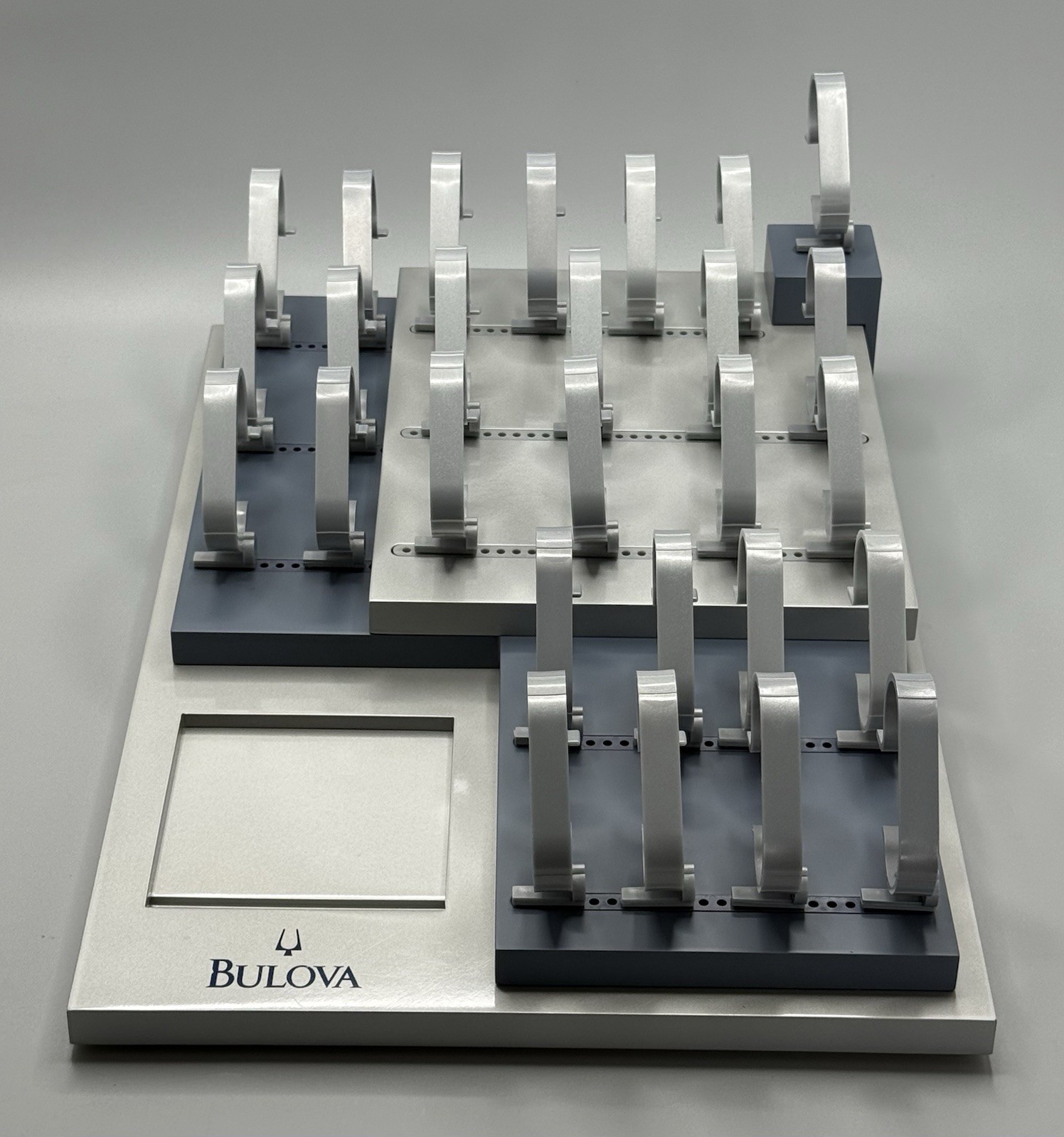 ⭕️ BULOVA WATCH DEALER COUNTER DISPLAY STAND 27 WATCH HOLDER STORE DISPLAY 17×12