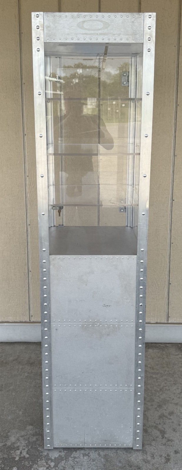 Oakley Sunglasses X-Metal Freestanding Tower Display Case, Locking w/ Keys