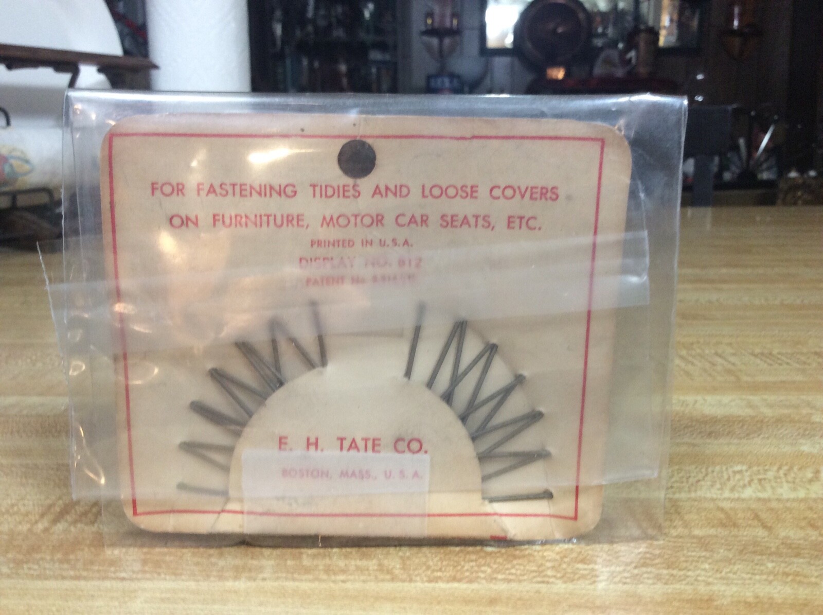NOS,Vintage 1940’s, “BULLDOG TIDY PINS,” for motor cars/furniture.Cool graphics!