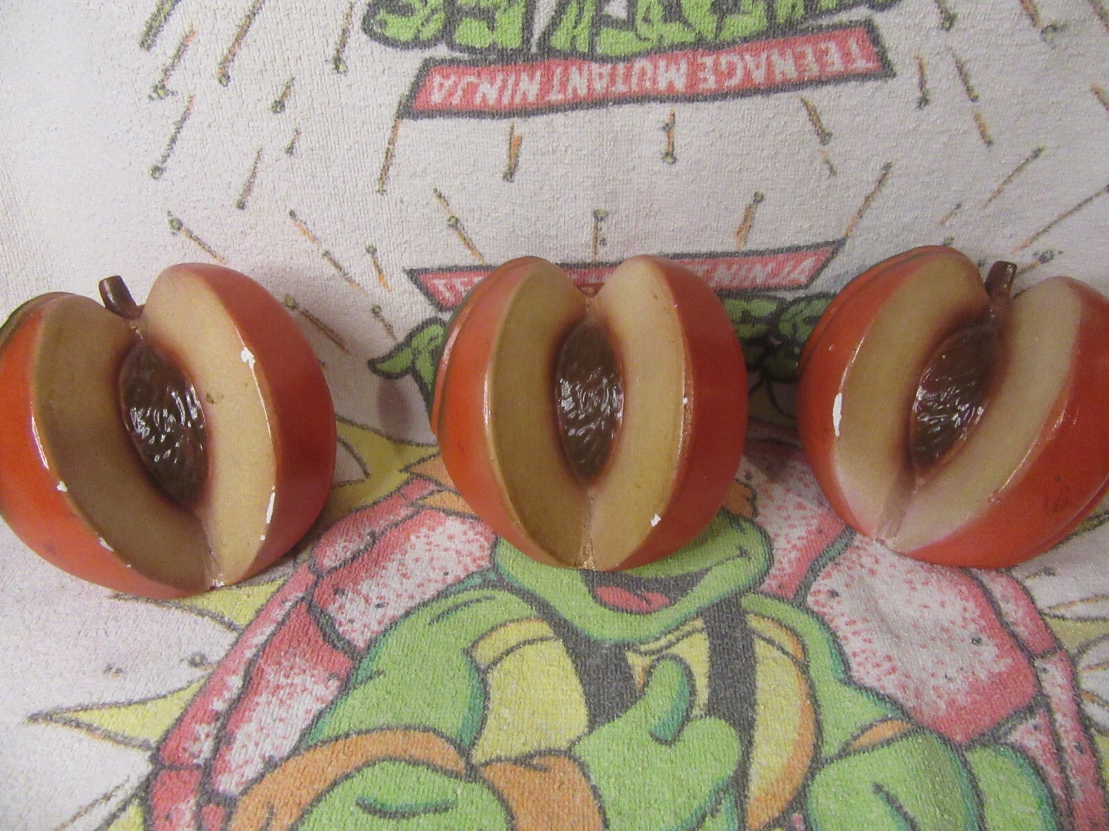 Mid-Century 1950 Grocery Store Advertising Prop Chalkware Peach Fruit