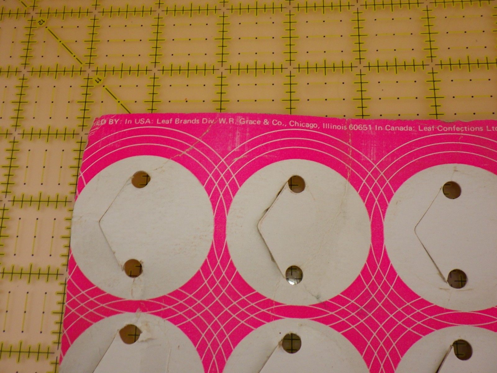 Vintage Leaf Brands Confectionery Pink Pinback Button Countertop Store Display