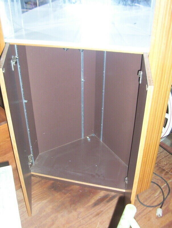 Corner Oak cabinets /Art/Museum Treasures lighted display 95X35X22 have 2