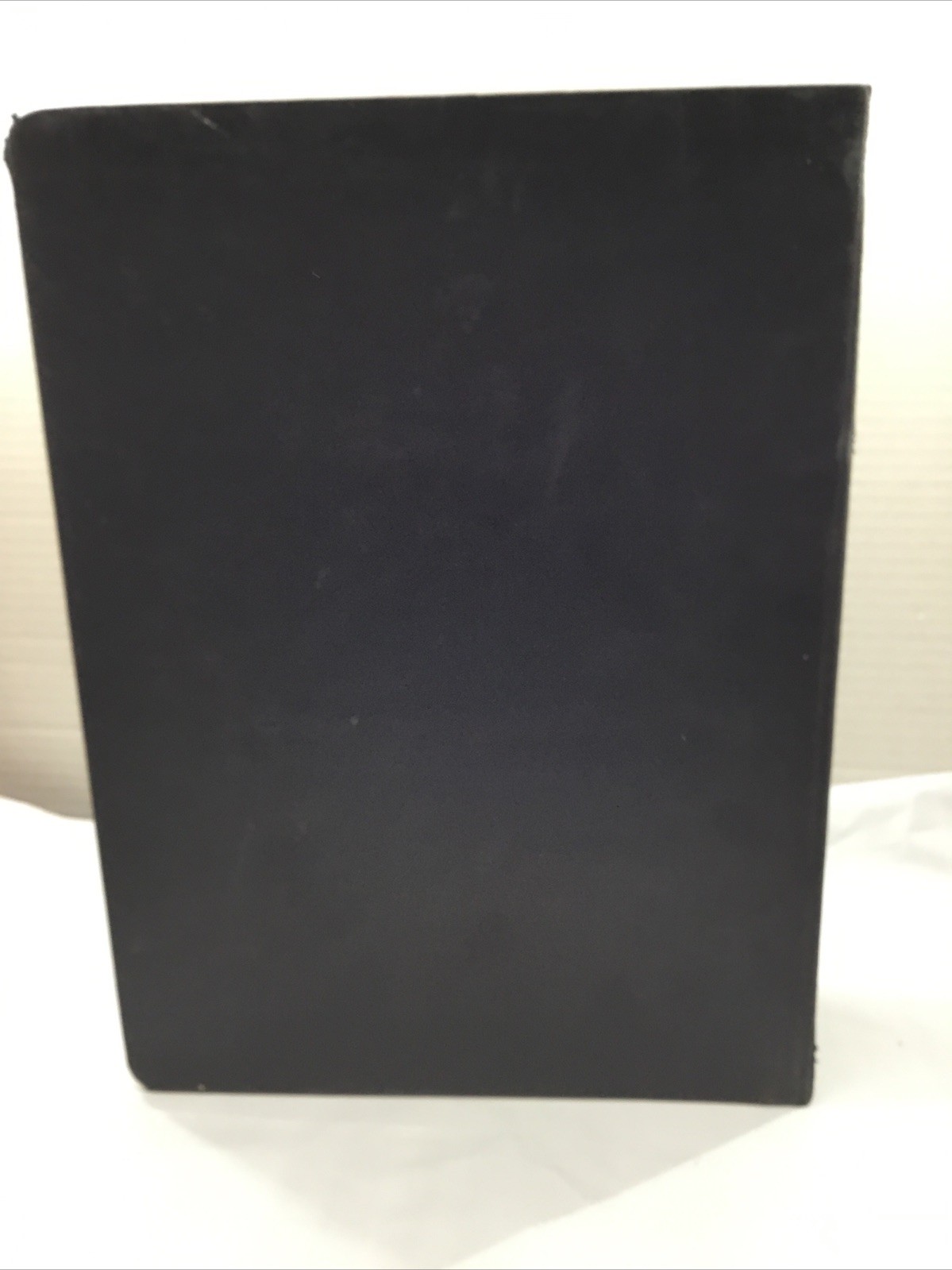Black Belt Hardcover Magazine Binder NO MAGAZINES BINDER ONLY Bookshelf