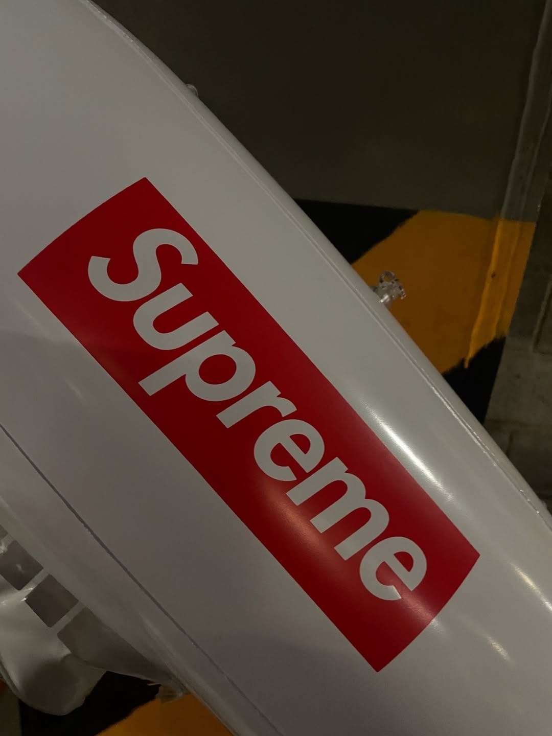 SUPREME INFLATABLE BLIMP FW17 2017 ACCESSORY RED WHITE BIG LOGO