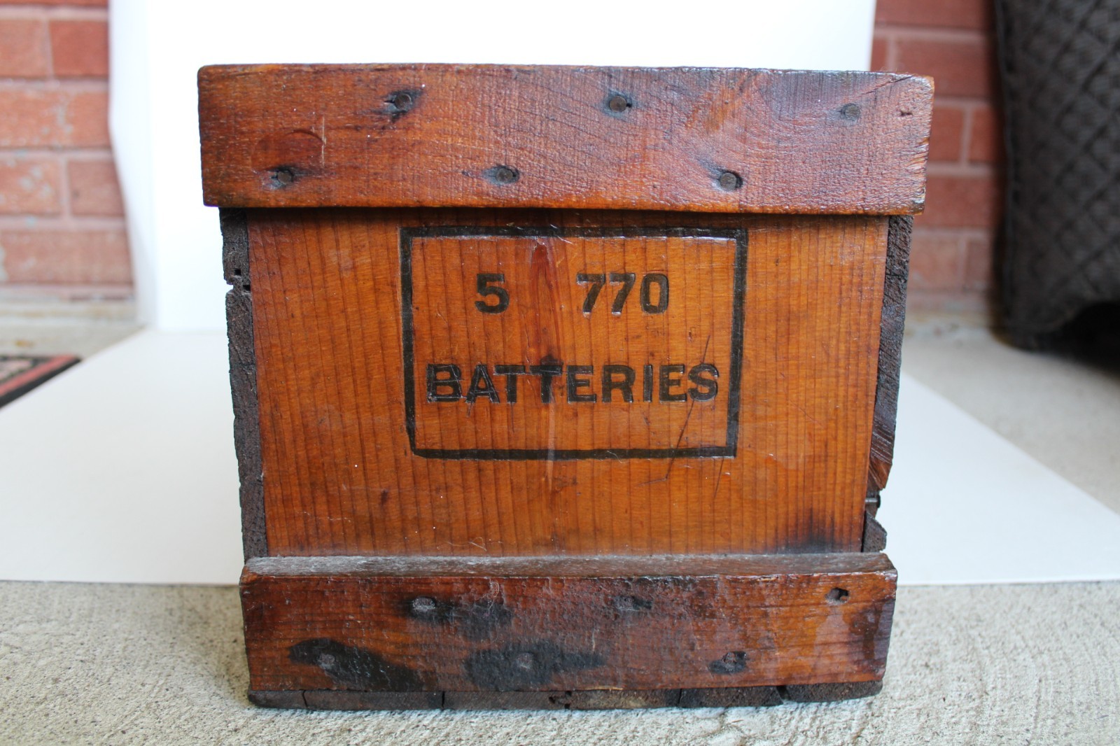 Antique 1920’s EVEREADY Batteries Large Wood Advertising Crate (27″)