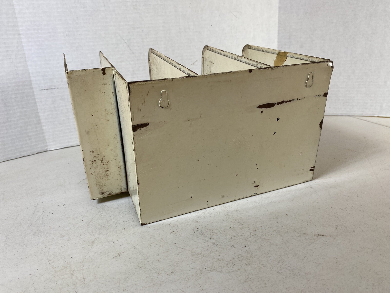GE vintage General Electric Automobile Lamps Divided Shelf Metal display 5D9