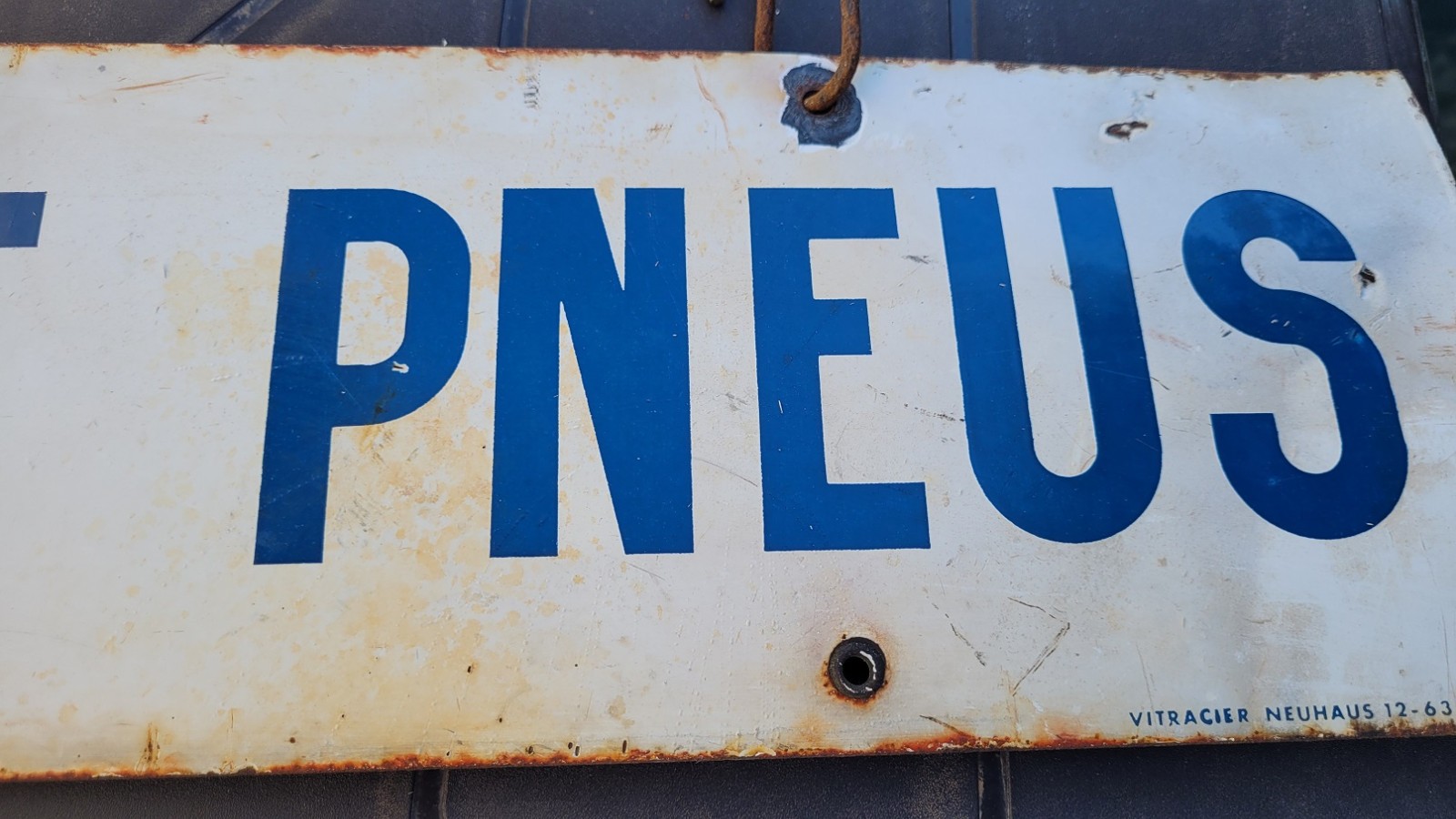 RARE 3 PLATES ORIGINAL ENAMELED GARAGE NOSTALGIA 1963 NEUHAUS MADE IN FRANCE