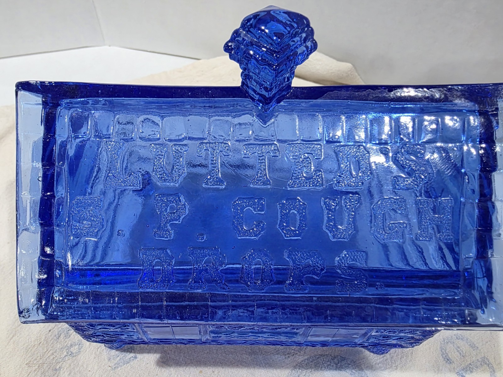 Vintage Cobalt Blue Lutted’s Log Cabin Cough Drop Candy Dish – Beautiful