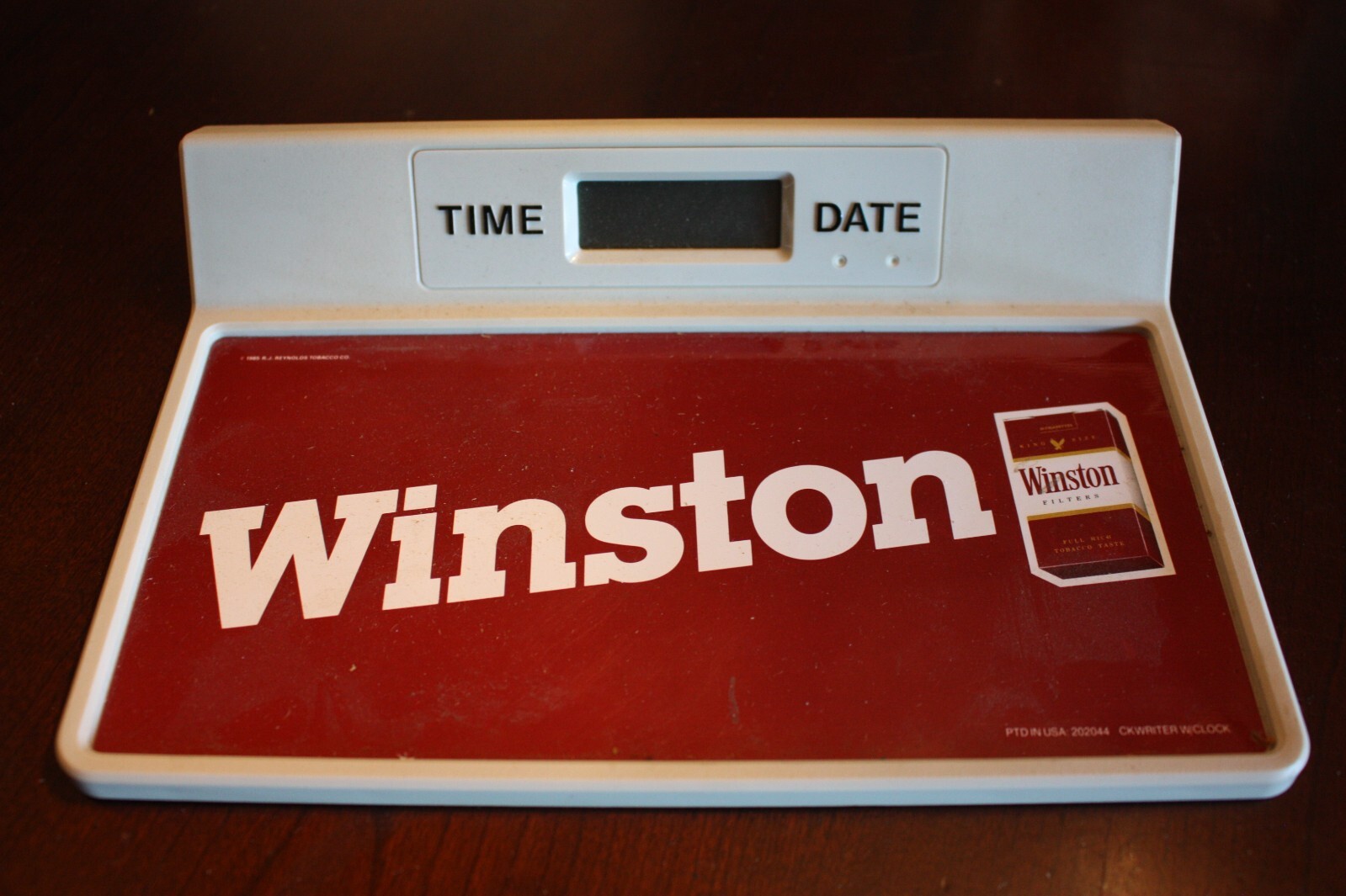 VINTAGE WINSTON CIGARETTES TIME DATE COIN TRAY TAKE A PENNY