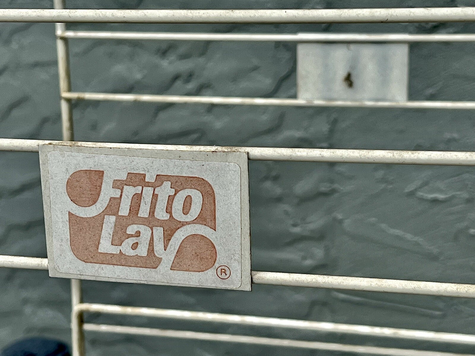 Vintage 60″ Tall White Metal Frito Lay Chip Bag Store Display Rack on Wheels