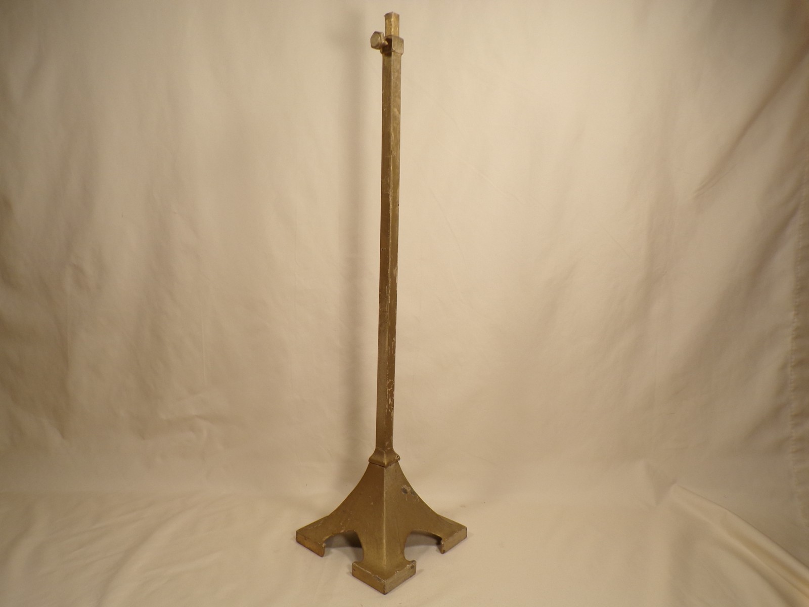 Antique Curtis Leger Fixture Co Chicago Cast Iron Store Display Stand Base