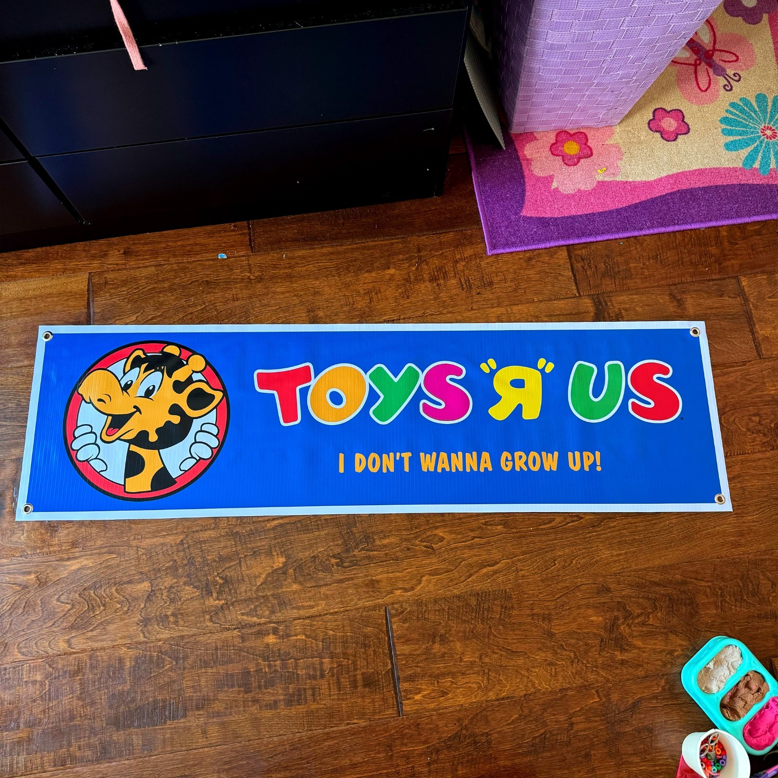 Vintage Toys R Us Vinyl Banner Sign “I Don’t Wanna Grow Up” Retro Kids Room Deco