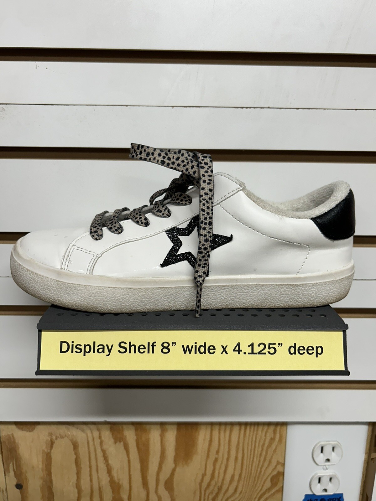 15 Steel Shoe Display Shelves For Slatwall, Collectables Diecast 8×4” set of 15