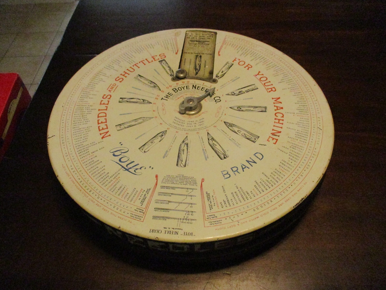 THE BOYE NEEDLE CO. NEEDLES AND SHUTTLES FOR YOUR MACHINE STORE DISPLAY ANTIQUE