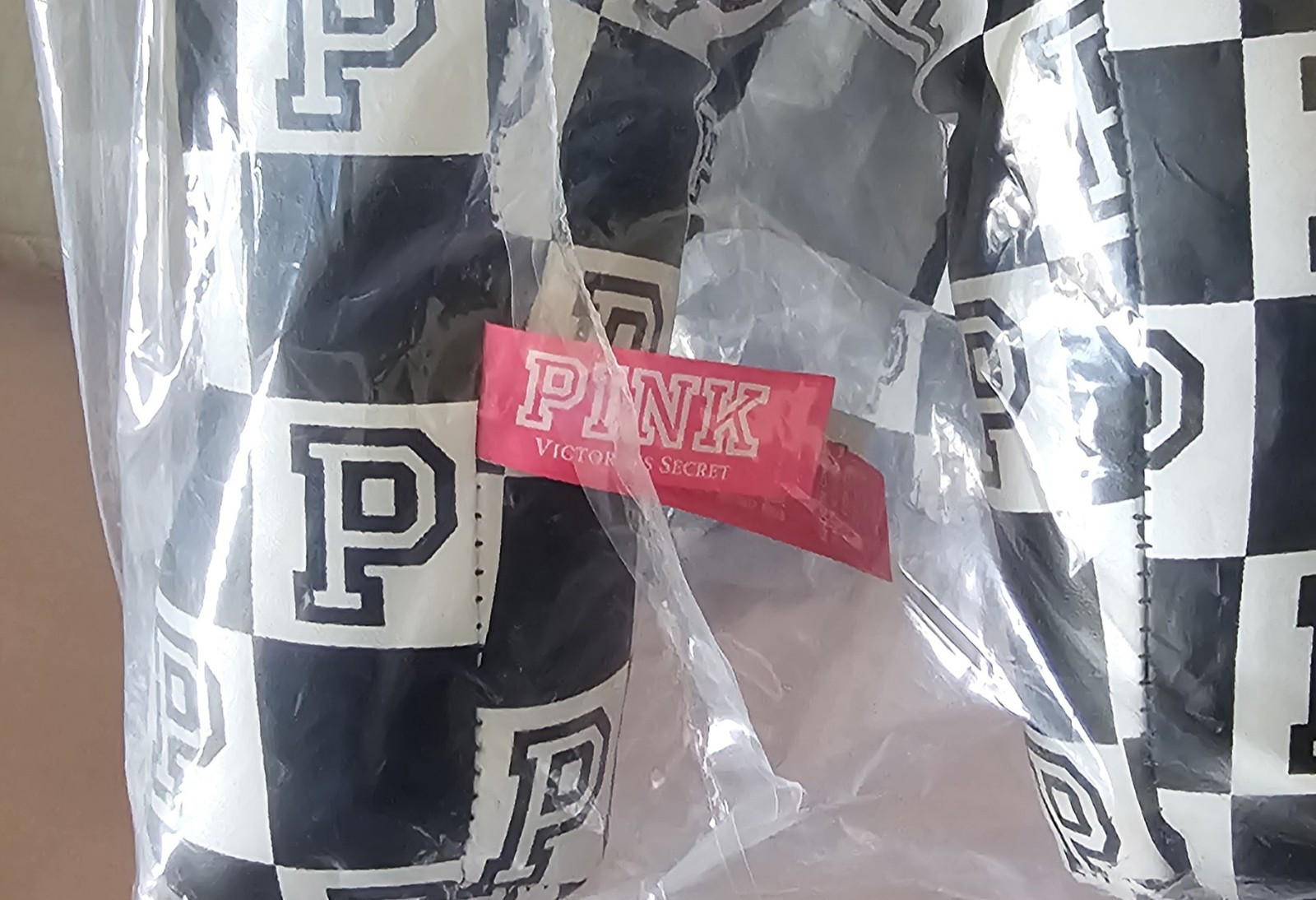 Victoria’s Secret PINK 2018 Fashion Show XL Checkered Dog NIP New Perfect GIFT!