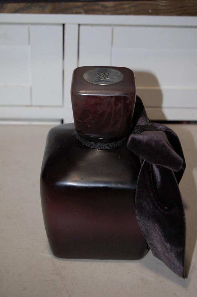 Rare Victoria’s Secret Velvet Amber Blackberry Perfume Bottle Store Prop Display