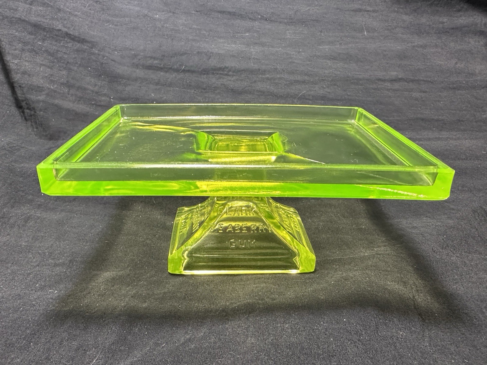 Vintage Vaseline/Uranium Clark’s Teaberry Gum Glass Display Tray w/ Original Gum