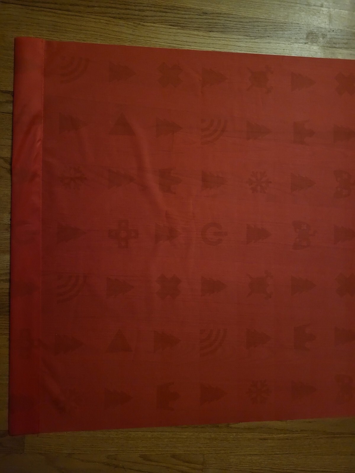 Gamestop Holiday Window Display Signage Advertisement Red Christmas Tree Retail