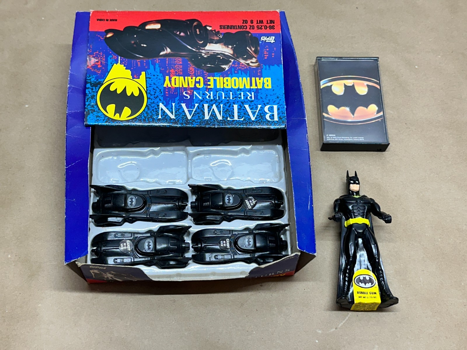 VTG Batman Returns Batmobile Candy Topps 4 Cars Open Retail Display Box DC 1991