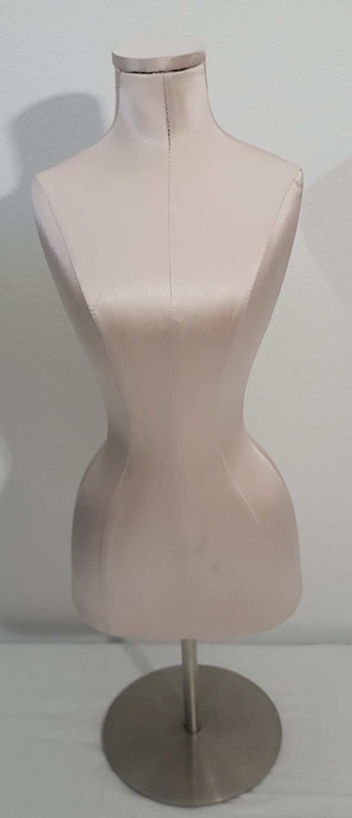 21” Tabletop RARE Victoria’s Secret Pink Dress Form Display Mannequin w/ Stand