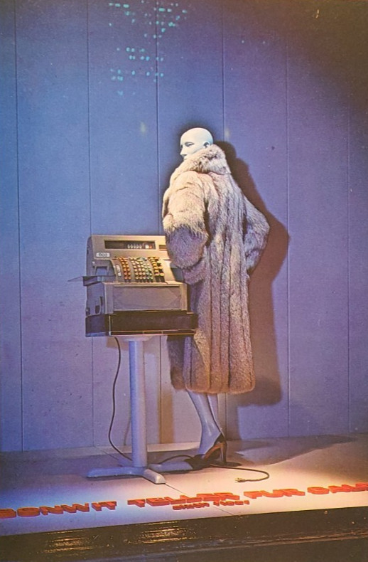 1978 BONWIT TELLER, NEW YORK WINDOW DISPLAY PHOTO PRINT REGISTER FUR SALE