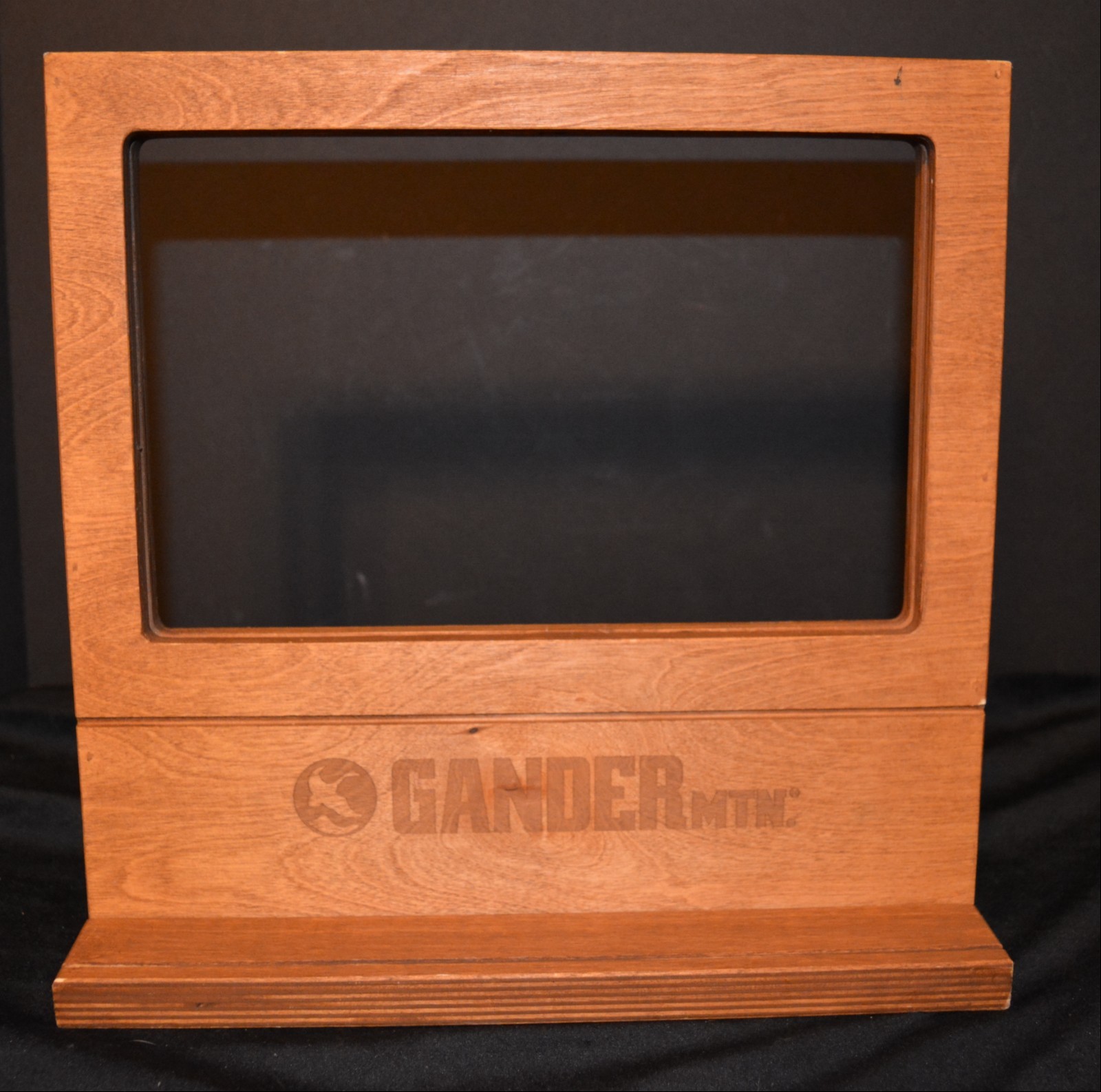 Wood Store Advertisement Store Display Frame Table Tent GANDER MOUNTAIN