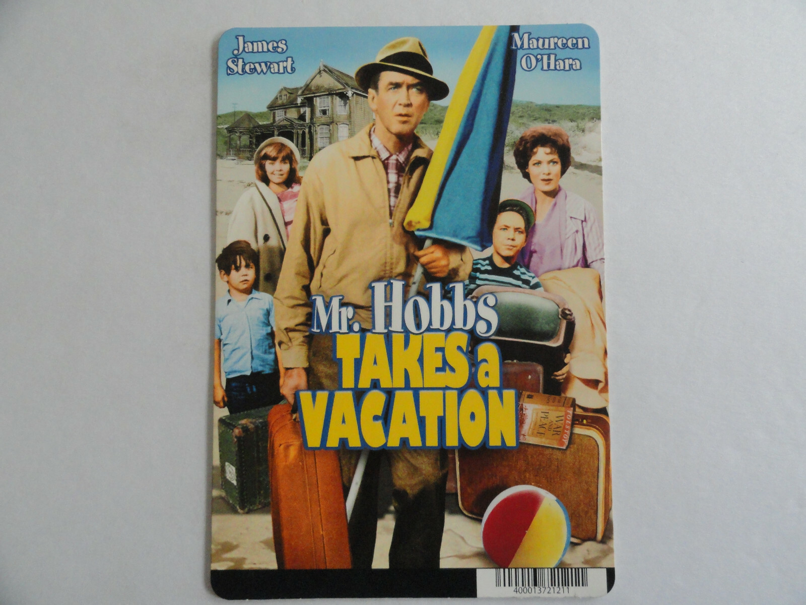 MR. HOBBS TAKES A VACATION – BLOCKBUSTER VIDEO BACKER CARD 5″X8″ NO MOVIE
