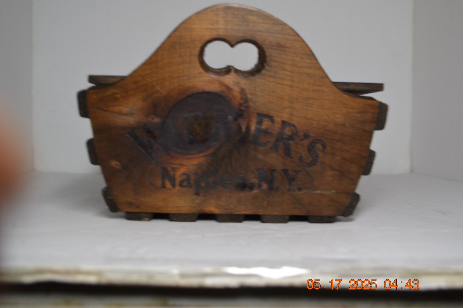 Early 2 Handles Wood New York State Grapes Widmer Wine Naples Valley Basket Crat