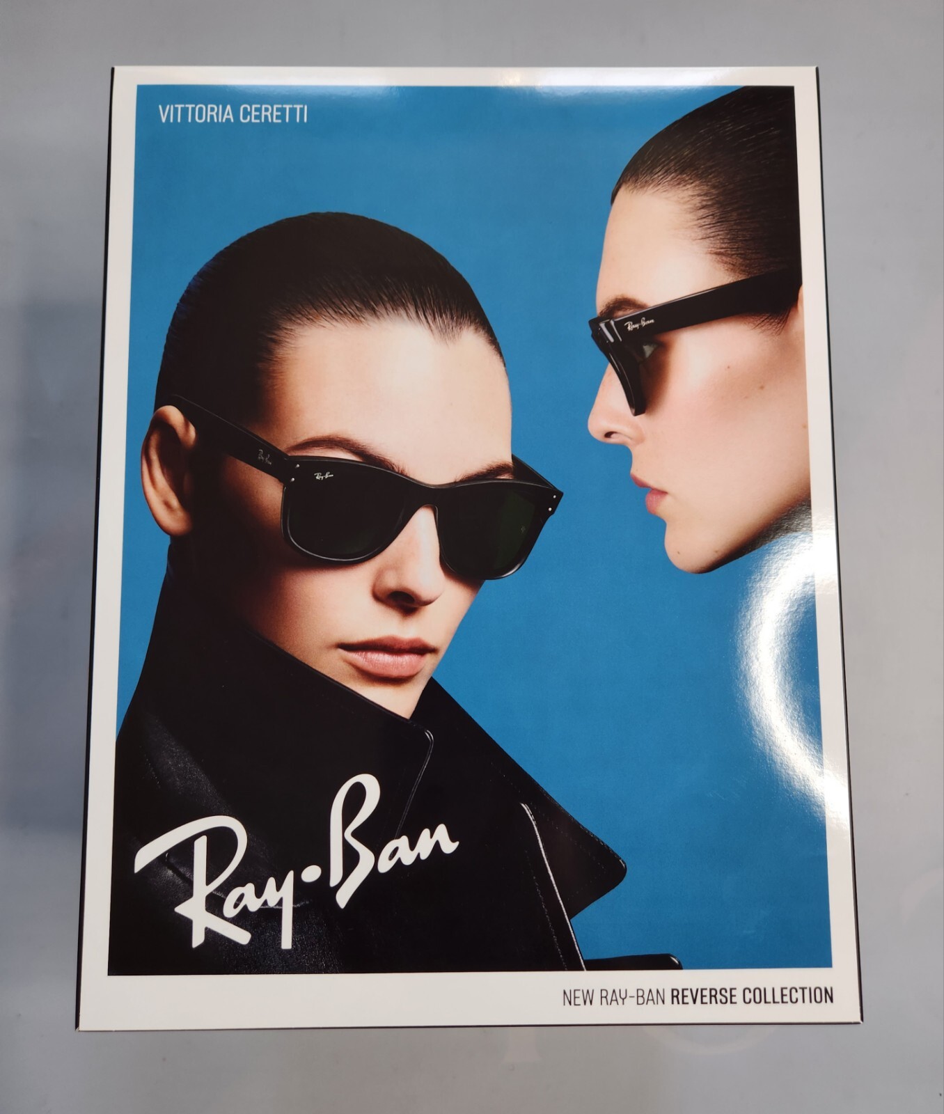 RAY-BAN REVERSE COLLECTION ONE PIECE LOGO DISPLAY UNIT IN MULTI-COLOR CARDBOARD