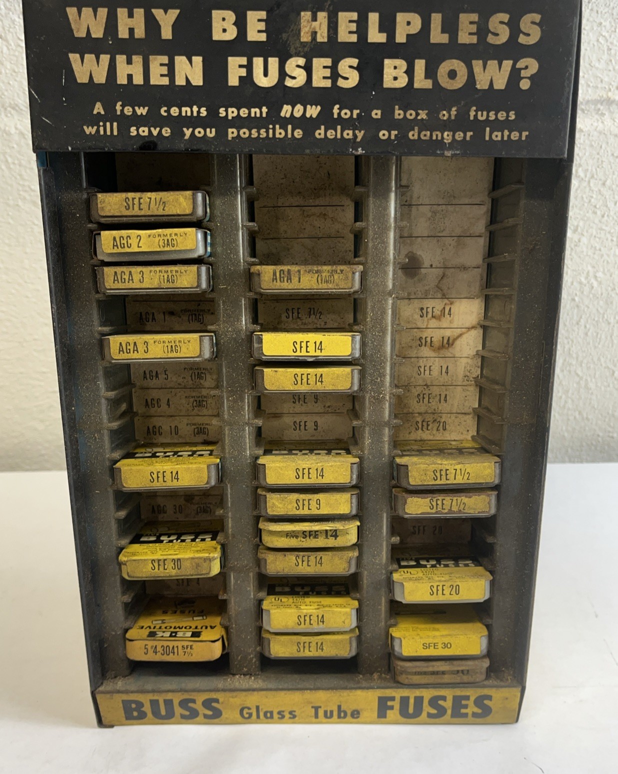 Vintage Buss Fuse Glass Tube Display Rack With A Lot Of Fuses Original No Rust