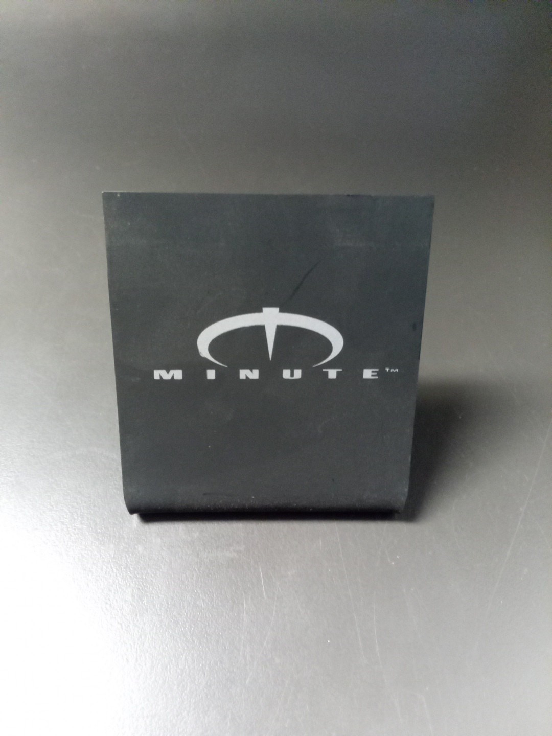 Oakley Pop Stand – Minute