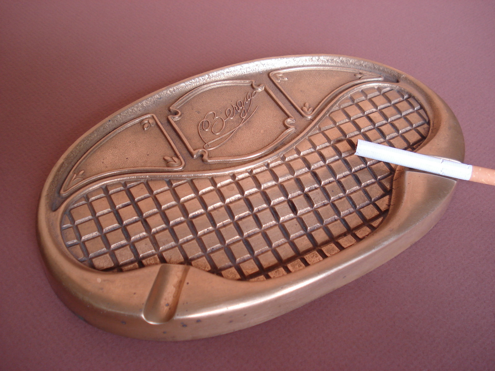 BERGIA RHUBARB TURIN BRASS DESIGN LIBERTY 900 ADVERTISING ASHTRAY