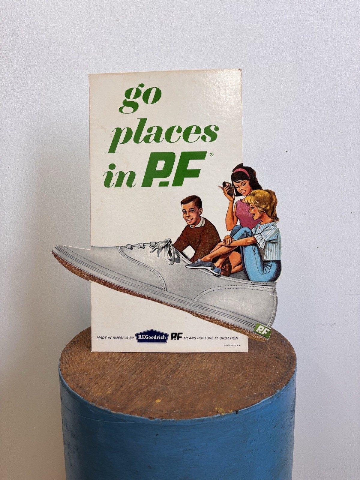 Vintage PF Flyers Sneakers Shoes Early 1960s Promo Store Counter Display UNUSED