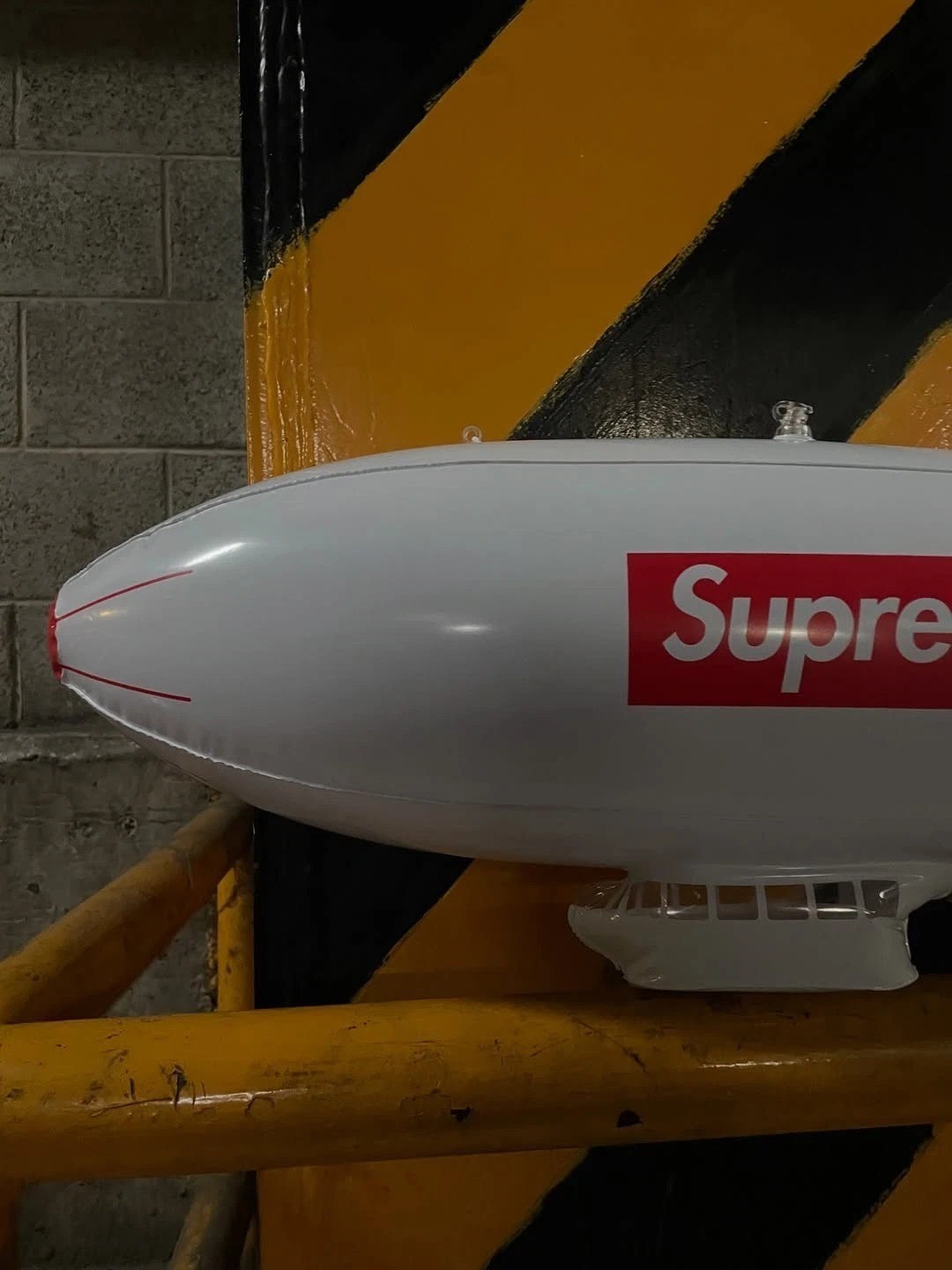 Supreme Inflatable Blimp Red White FW17 2017 Display Collectible New