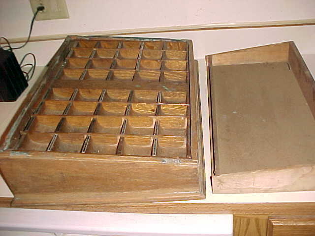 circa 1900 HUNT ‘S PENS – OAK COUNTER-TOP MERCHANDISER – GREAT DISPLAY