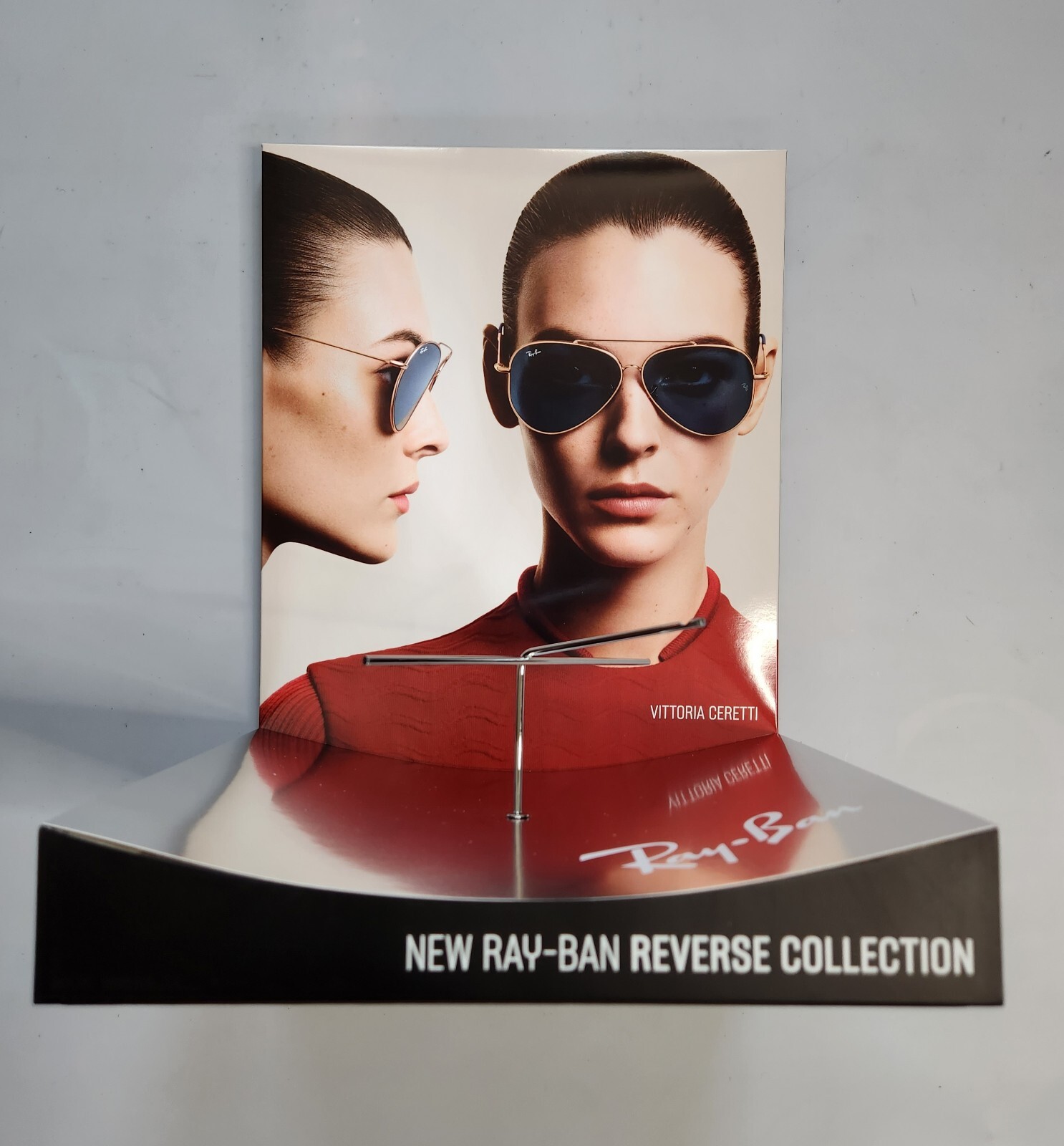 RAY-BAN REVERSE COLLECTION ONE PIECE LOGO DISPLAY UNIT IN MULTI-COLOR CARDBOARD