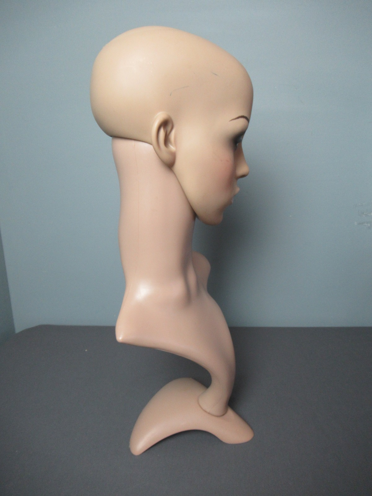 Hard Plastic Woman’s Head & Shoulders to Display Hats & Wigs – 20″ tall – 263